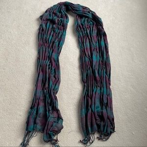 Checkered Ruffled Scarf